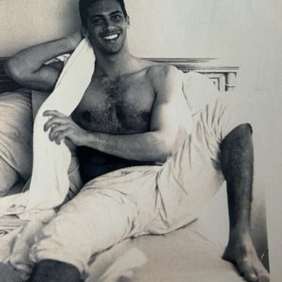 Mens Studded Black Leather Belt with Indian Head Conchos - Picture 7 of 7